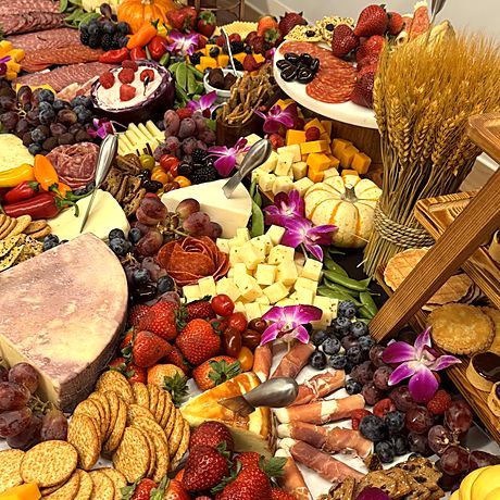 Catering grazing table